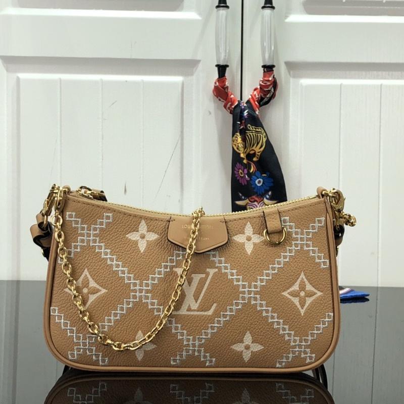 LV Handbags Clutches M81137